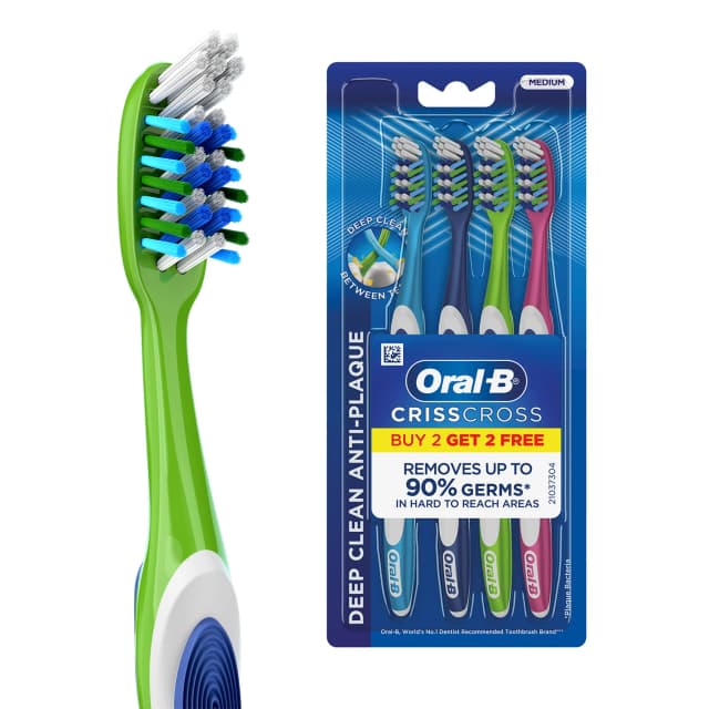 Oral-B Crisscross Anti-Plaque Toothbrush M