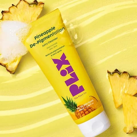 Plix Pineapple De-Pigmentation Juicy Cleanser